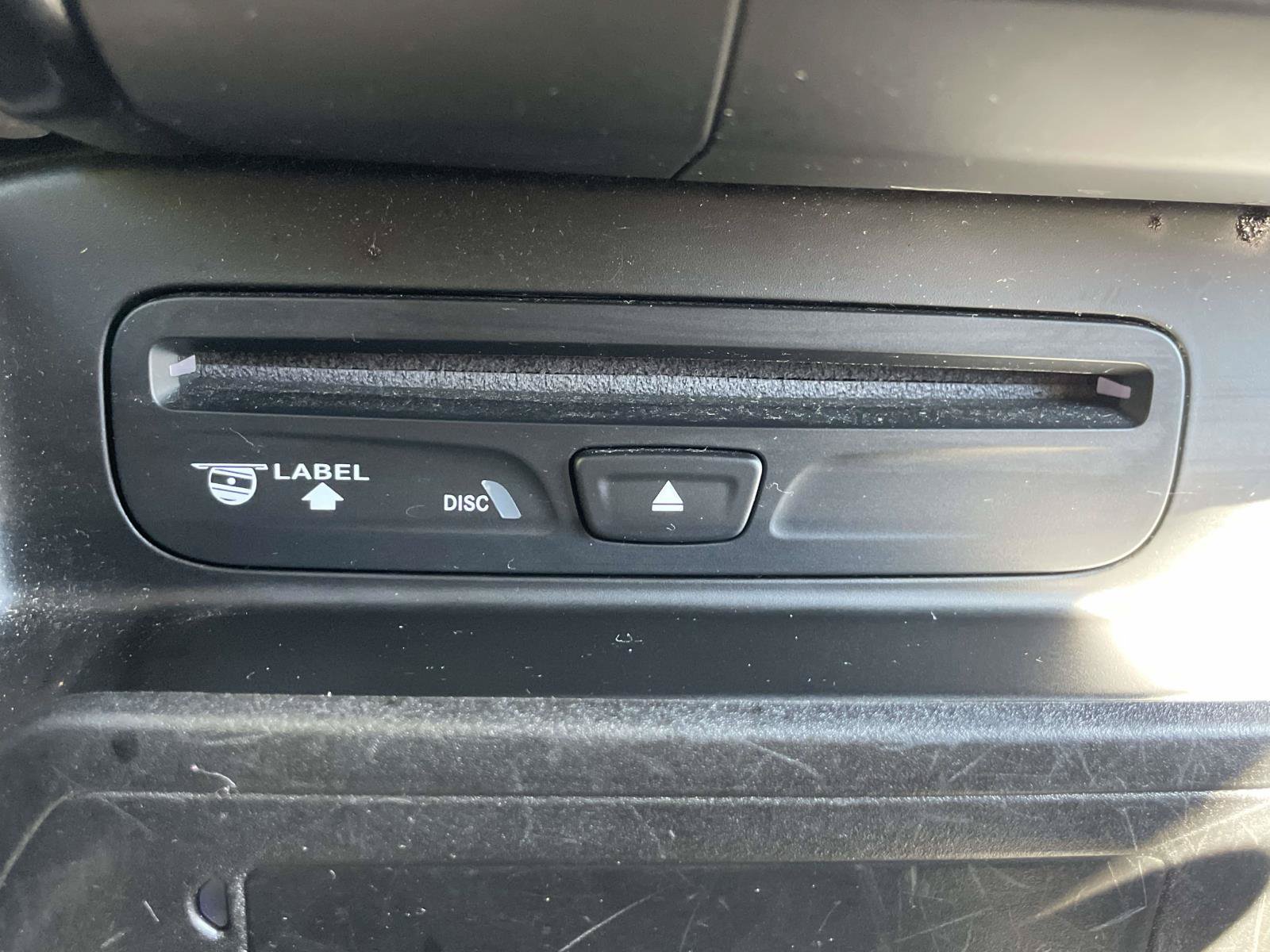 Used 2019 RAM 1500 Laramie AWD/4WD image 30