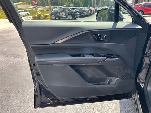 New 2025 Cadillac Lyriq Luxury image 10