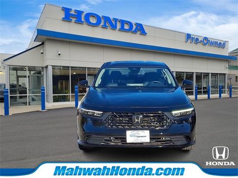 Used 2023 Honda Accord EX-L image 2