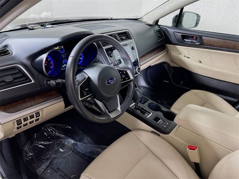 Used 2018 Subaru Outback 3.6R Limited image 10