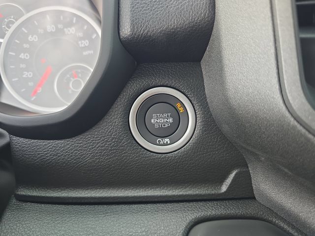New 2026 RAM 1500 Tradesman AWD/4WD image 24