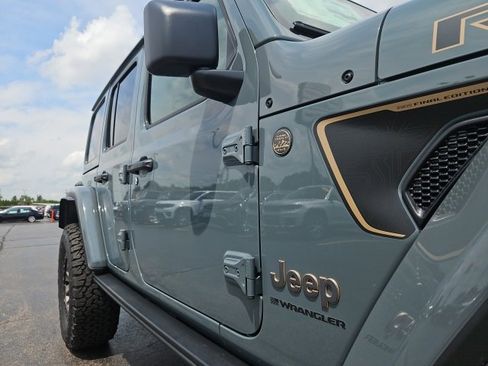 New 2025 Jeep Wrangler Unlimited Rubicon 392 image 14