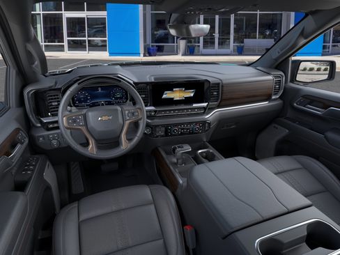 New 2026 Chevrolet Silverado 1500 High Country w/ Midnight Edition AWD/4WD image 17