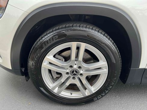 Used 2020 Mercedes-Benz GLB 250 4MATIC image 16