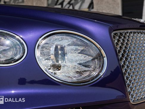 Used 2023 Bentley Bentayga image 20