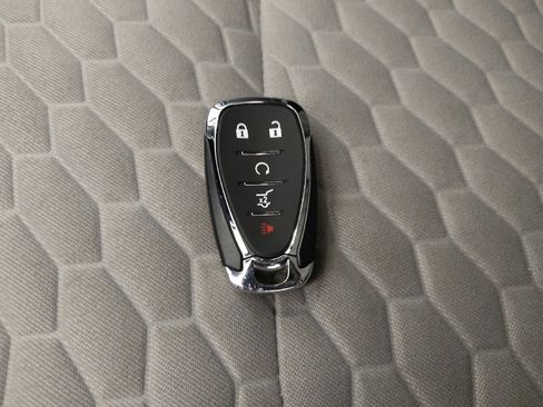 Used 2019 Chevrolet Equinox LT FWD image 32