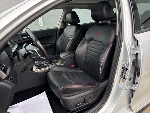 Used 2020 Kia Optima SX image 2