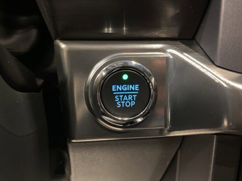 Used 2023 Ford F150 Lariat w/ Trailer Tow Package image 20