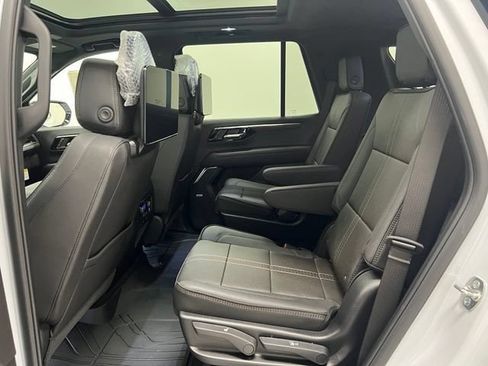 New 2026 Chevrolet Tahoe High Country AWD/4WD image 15
