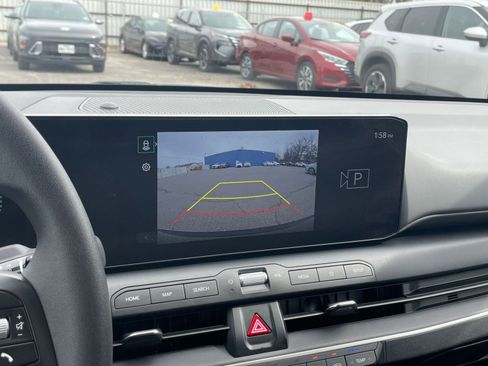 Used 2025 Kia K4 LXS image 22