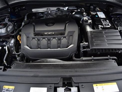 Certified 2023 Volkswagen Tiguan SE w/ Panoramic Sunroof Package image 28