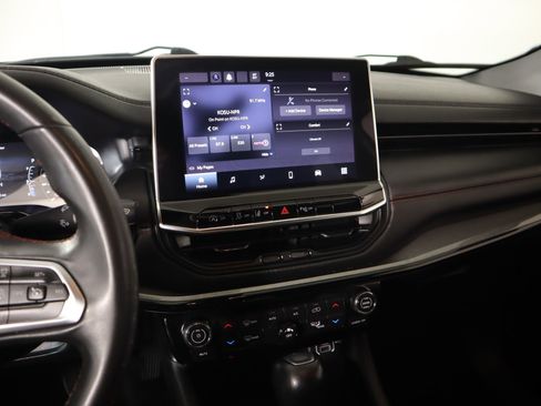 Used 2023 Jeep Compass Trailhawk image 5