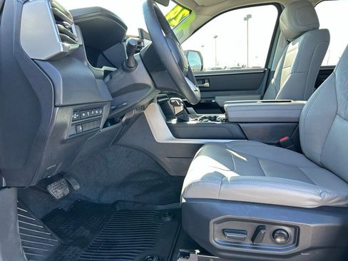 Used 2024 Toyota Tundra Limited image 23
