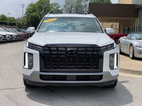 Used 2025 Hyundai Palisade Limited FWD image 2