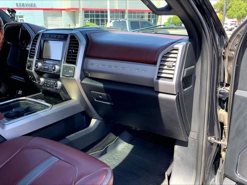 Used 2019 Ford F350 Platinum w/ Platinum Ultimate Package AWD/4WD image 19
