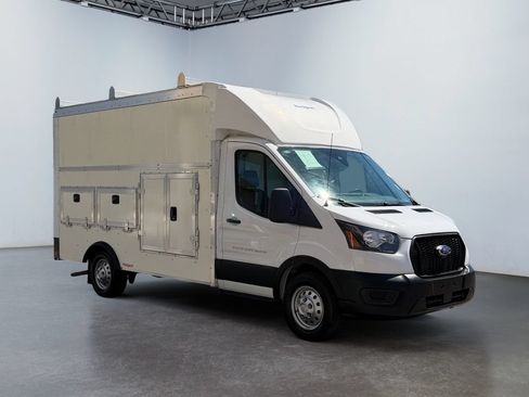 Used 2024 Ford Transit 350 RWD image 3