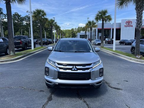 Used 2025 Mitsubishi Outlander Sport SE AWD/4WD image 3