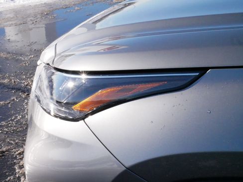 Certified 2026 Toyota Highlander XLE image 16