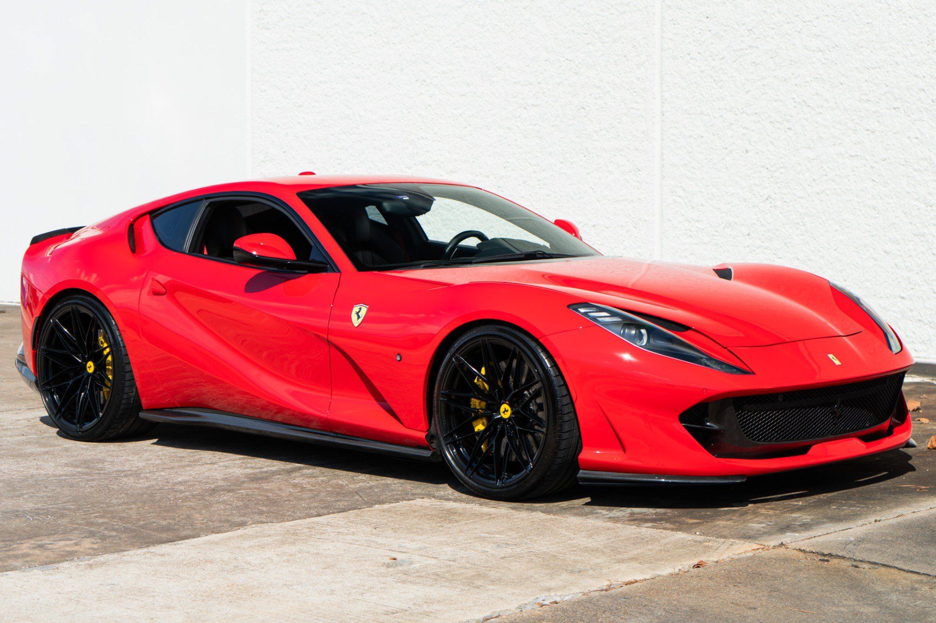 Used 2019 Ferrari 812 Superfast RWD image 7
