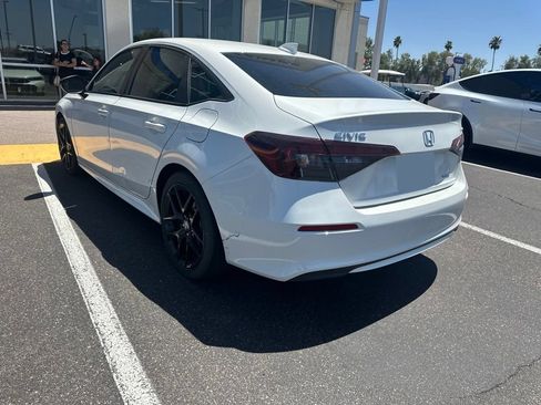Used 2025 Honda Civic Sport image 6