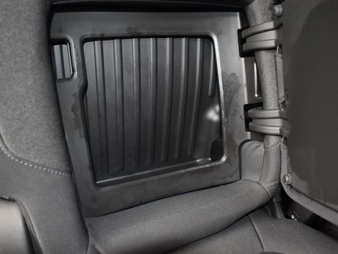 Used 2020 Chevrolet Silverado 1500 LT w/ Texas Edition image 25