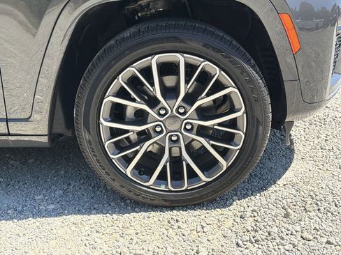 New 2026 Jeep Grand Cherokee L Summit AWD/4WD image 12