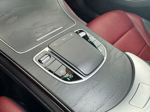 Used 2020 Mercedes-Benz GLC 300 4MATIC image 35