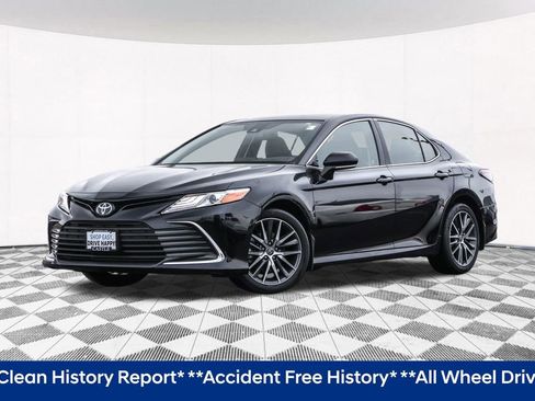 Used 2024 Toyota Camry XLE w/ Cold Weather Package image 2