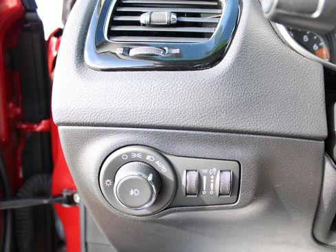 Used 2018 Jeep Compass Limited image 13