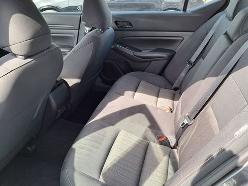 Used 2024 Nissan Altima 2.5 SV image 13