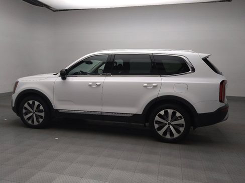 Used 2021 Kia Telluride EX w/ EX Premium Package image 3