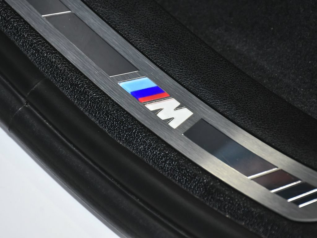 Used 2022 BMW X6 M50i w/ Executive Package AWD/4WD image 14