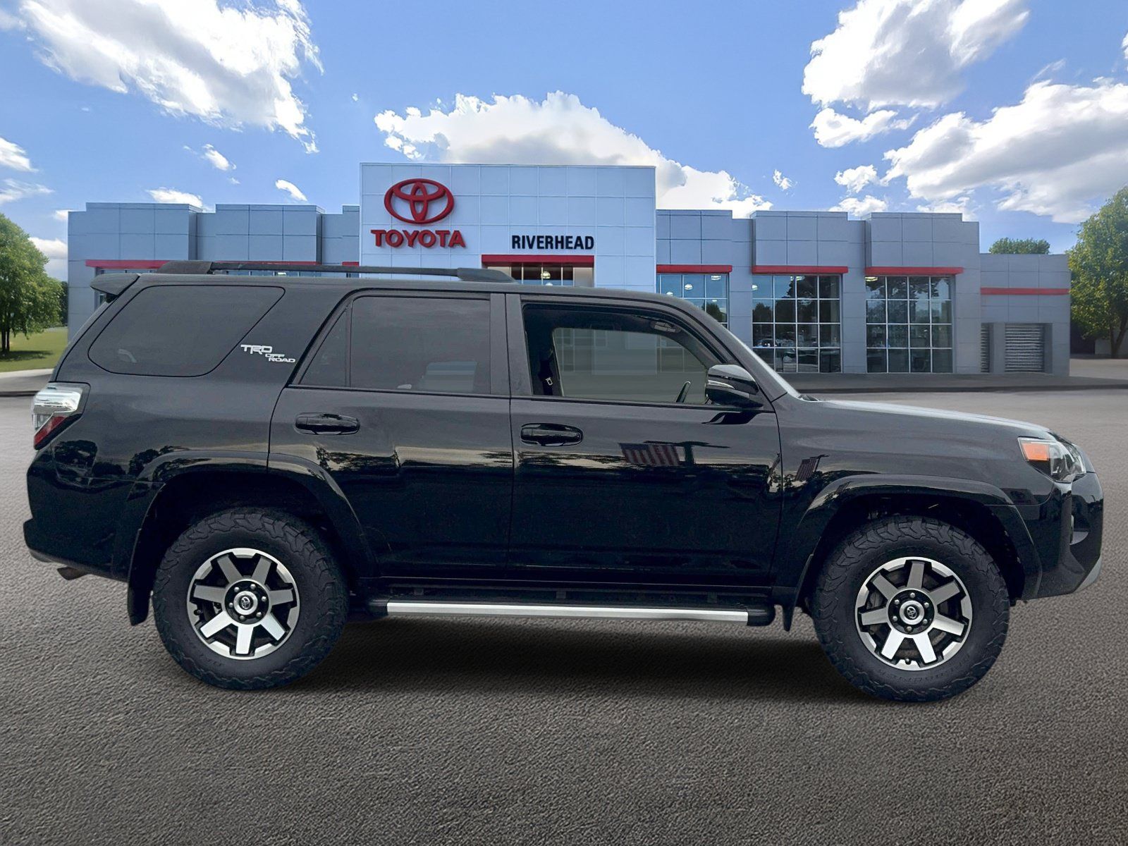 Used 2019 Toyota 4Runner TRD Off-Road Premium AWD/4WD image 3