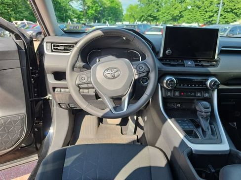 Used 2023 Toyota RAV4 XLE w/ Convenience Package AWD/4WD image 13