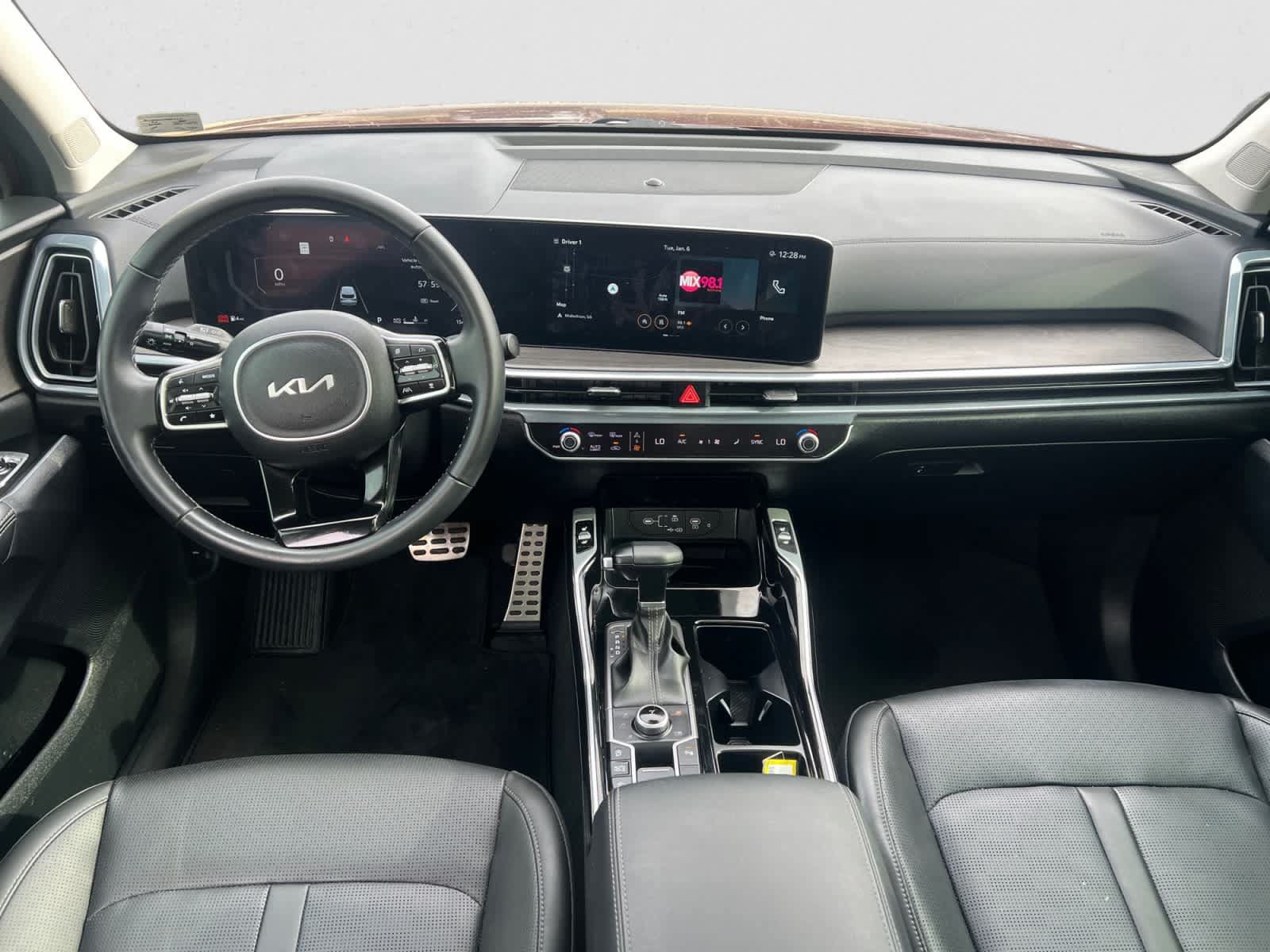 Certified 2024 Kia Sorento SX AWD/4WD image 14