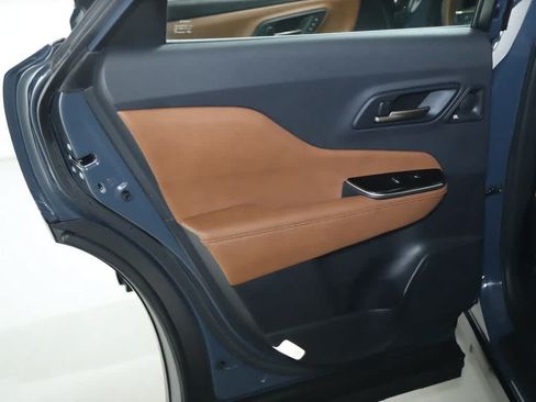 Certified 2025 Toyota Crown Signia AWD/4WD image 13
