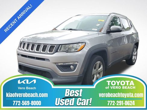 Used 2018 Jeep Compass Latitude image 1