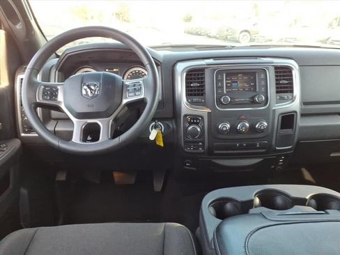 Certified 2024 RAM 1500 Warlock AWD/4WD image 13