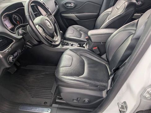 Used 2021 Jeep Cherokee High Altitude AWD/4WD image 13