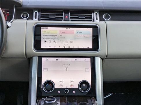 Used 2020 Land Rover Range Rover HSE image 16