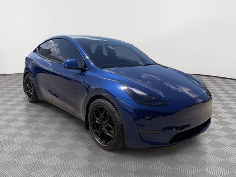 Used 2023 Tesla Model Y Performance AWD/4WD image 8