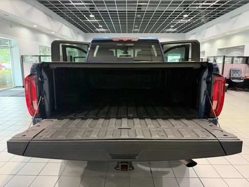 Used 2021 GMC Sierra 2500 AT4 w/ AT4 Premium Plus Package AWD/4WD image 10