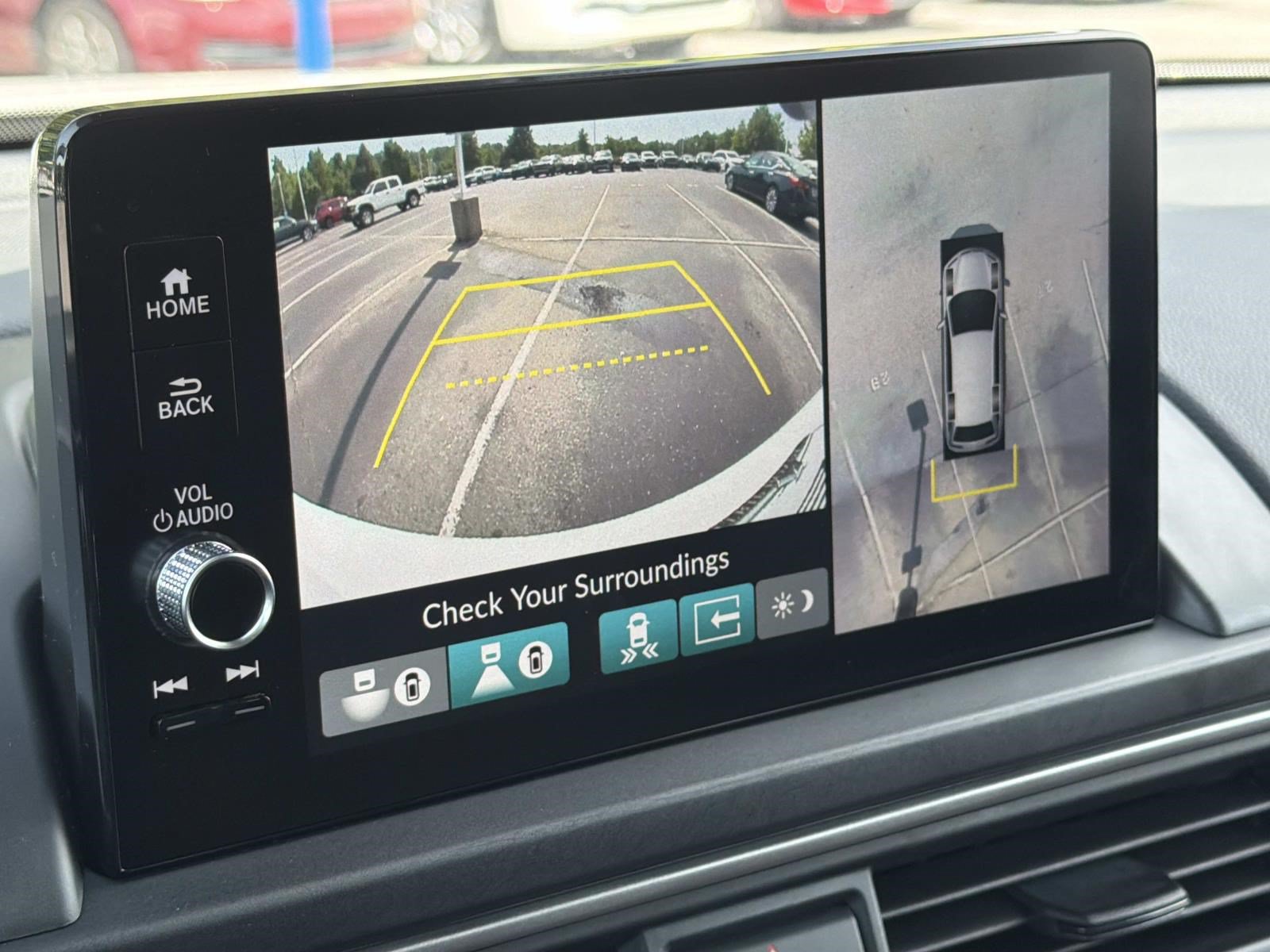 Used 2025 Honda Pilot Elite image 28