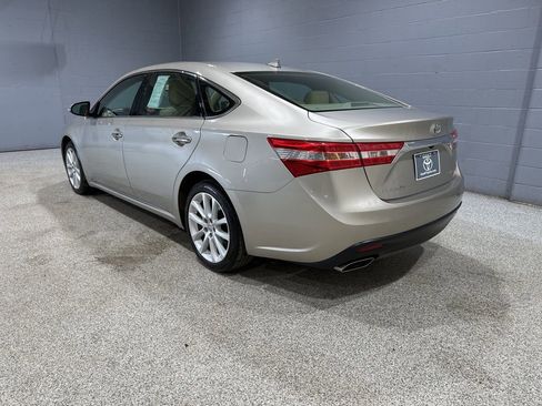 Used 2014 Toyota Avalon Limited image 6