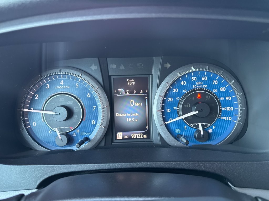 Used 2017 Toyota Sienna XLE w/ XLE Navigation Package AWD/4WD image 17