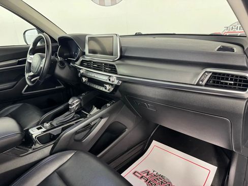 Used 2022 Kia Telluride S image 12