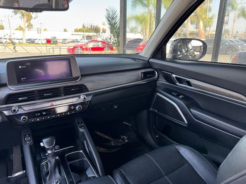 Used 2022 Kia Telluride EX w/ EX Premium Package FWD image 21