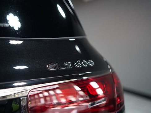 Used 2025 Mercedes-Benz Maybach GLS 600 4MATIC image 72