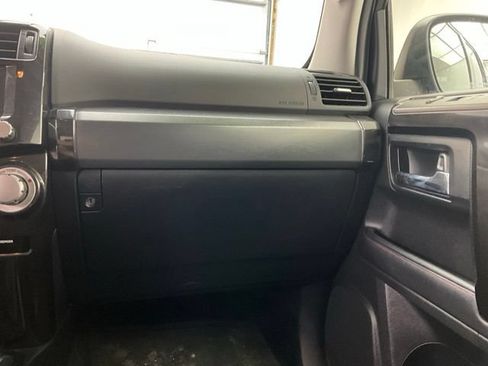 Used 2024 Toyota 4Runner TRD Off-Road Premium AWD/4WD image 11