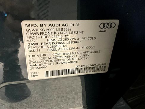 New 2027 Audi SQ6 e-tron Premium Plus AWD/4WD image 17
